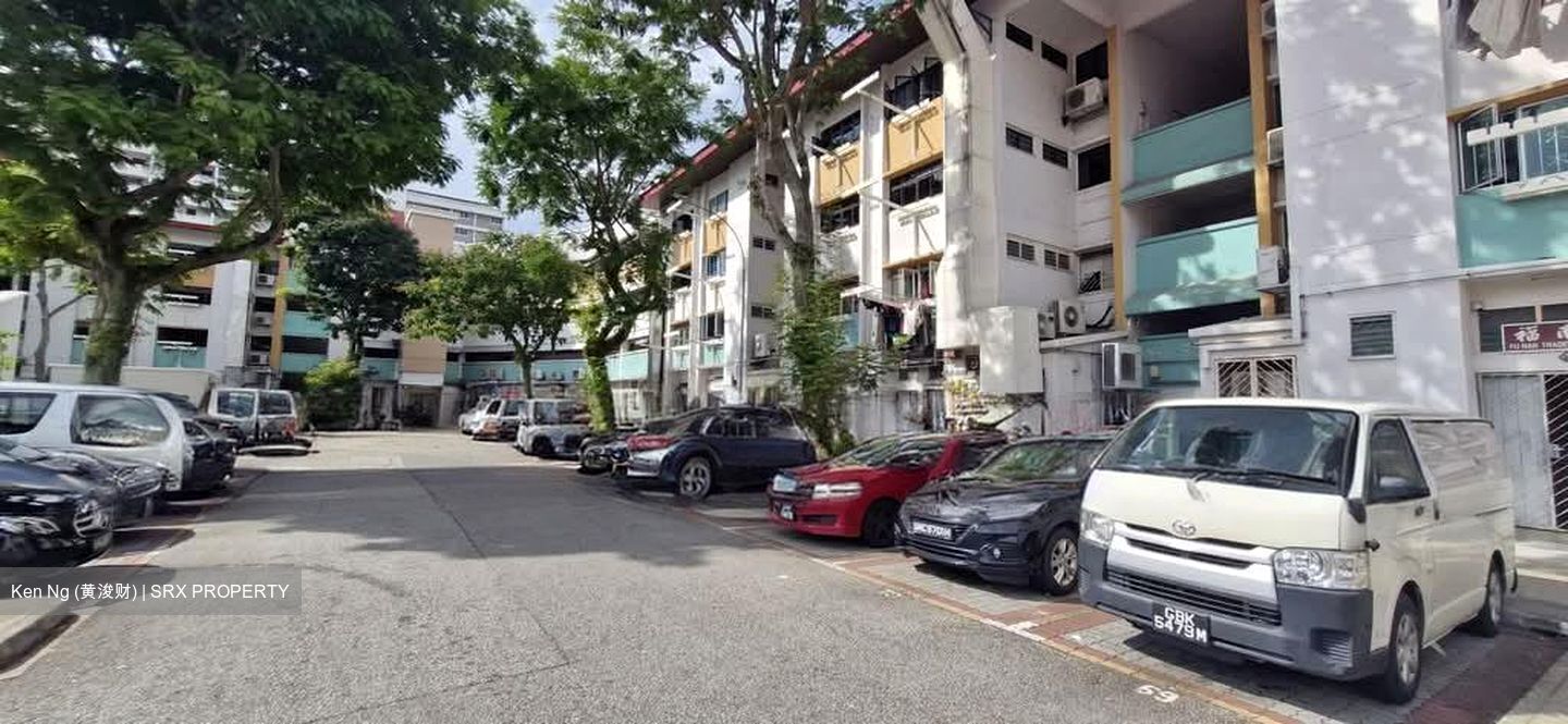 Bukit Batok Street 11 (D23), Shop House #576557291